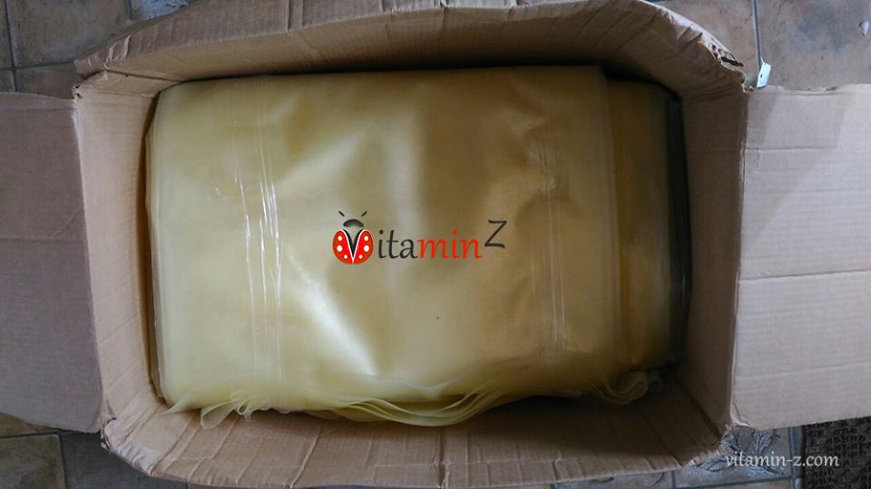 Вот так раньше выглядела посылка с Пленкой Светлица для Теплицы Vitamin-Z. Сейчас мы высылаем пленку, нарезанную на треугольники